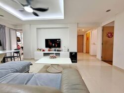Blk 438 Hougang Avenue 8 (Hougang), HDB 4 Rooms #561409901